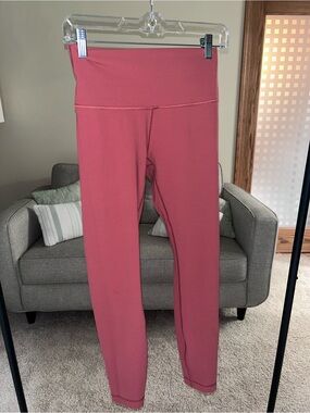 Lululemon size 6 wonder under leggings